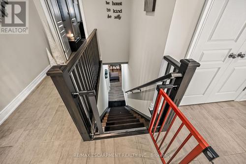 8165 Twenty Road E, Hamilton, ON 