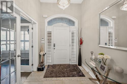 8165 Twenty Road E, Hamilton, ON 