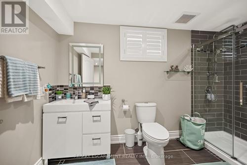 8165 Twenty Road E, Hamilton, ON 