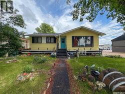 336 2nd STREET W Shaunavon, SK S0N 2M0