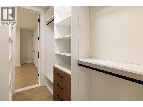 Walk in Closet with access to legal suite - 979 Loseth Drive, Kelowna, BC 