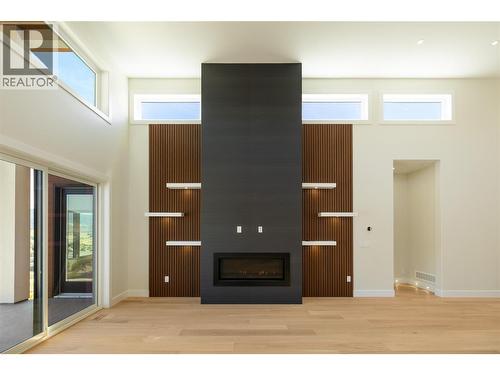 Bright with Transom Windows and Soaring Ceilings - 979 Loseth Drive, Kelowna, BC 