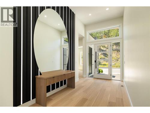 Spacious and Bright front entry - 979 Loseth Drive, Kelowna, BC 