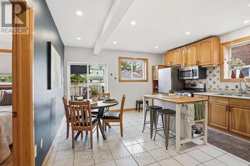 17 Tuxedo Avenue S, Hamilton, ON 
