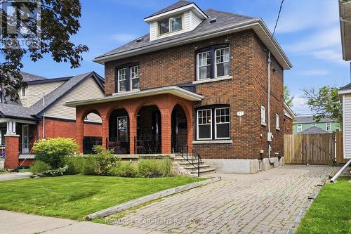 17 Tuxedo Avenue S, Hamilton, ON 