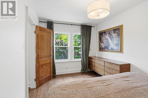 17 Tuxedo Avenue S, Hamilton, ON 