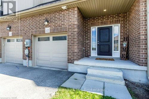 122 SUMMIT RIDGE DRIVE  Guelph, ON N1E 0M8