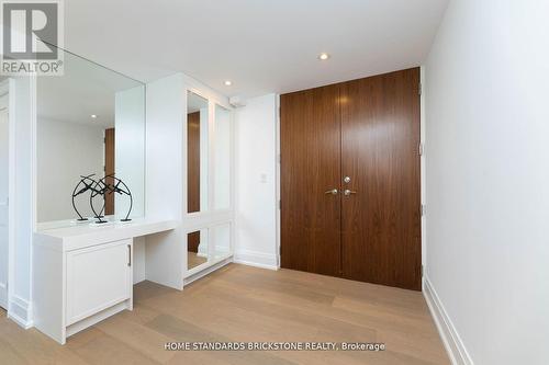 9D - 66 COLLIER STREET , Toronto, Ontario M4W 1L9 5
