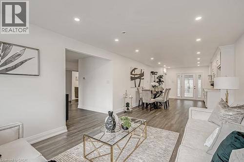 16 Upper Canada Drive Unit# Upper, Waterloo, ON 