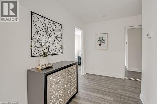 16 Upper Canada Drive Unit# Upper, Waterloo, ON 