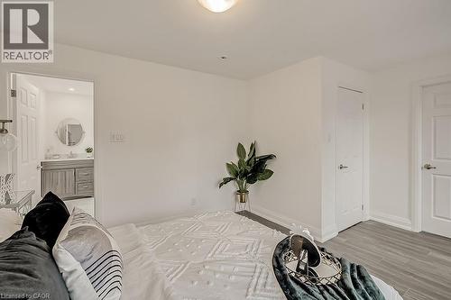 16 Upper Canada Drive Unit# Upper, Waterloo, ON 