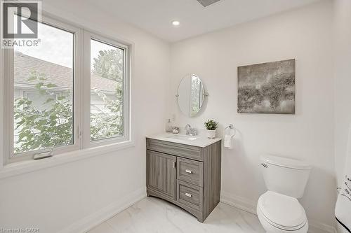 16 Upper Canada Drive Unit# Upper, Waterloo, ON 