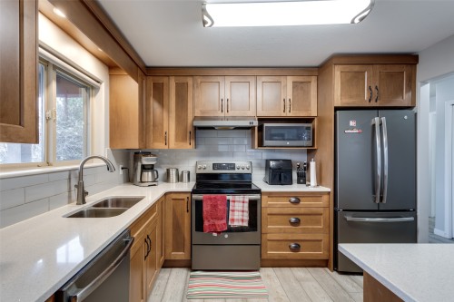 302-2130 Vasile Road, Kelowna, BC 