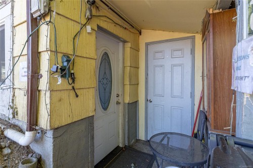126 Queens Rd, Duncan, BC 