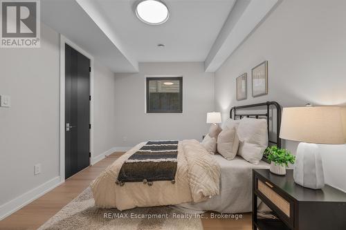 298 Strathcona Drive, Burlington (Shoreacres), ON 