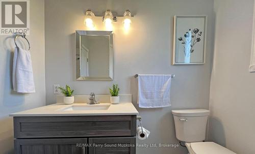 Updated 4 pc bath - 15 Dockside Drive, Mckellar, ON 