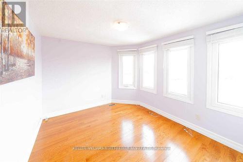 44 KEYS DRIVE , Ajax, Ontario L1T 3P7 5