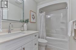 Main bath - 