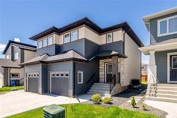 34 Aquila RD  Winnipeg, MB R2V 5H6