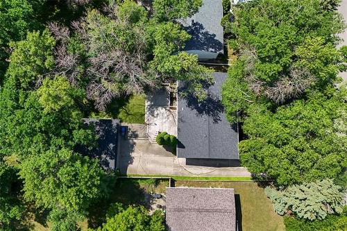 864 Lemay Ave, Winnipeg, MB 
