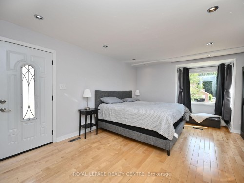 1221 Kos Boulevard, Mississauga, ON 