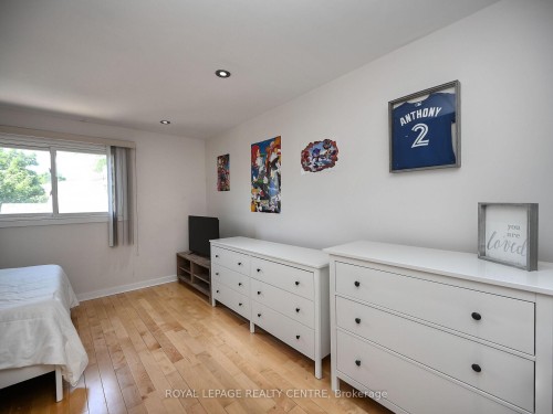 1221 Kos Boulevard, Mississauga, ON 