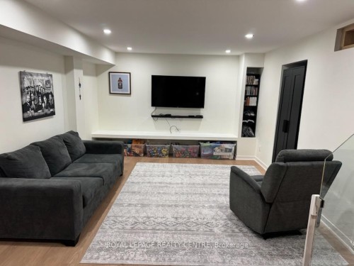 1221 Kos Boulevard, Mississauga, ON 