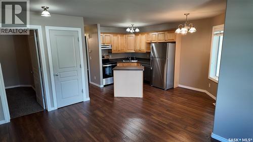 3241 Woodhams Drive E, Regina, SK - Indoor Photo Showing Kitchen