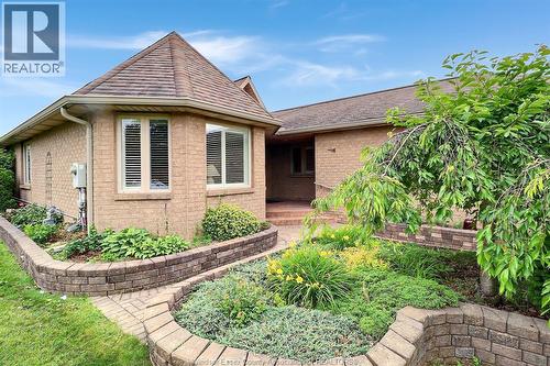 1099 IMPERIAL CRESCENT  Windsor, ON N9G 2T4