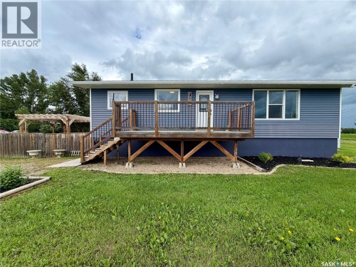 4 Saskatchewan Avenue, Tuxford, SK 