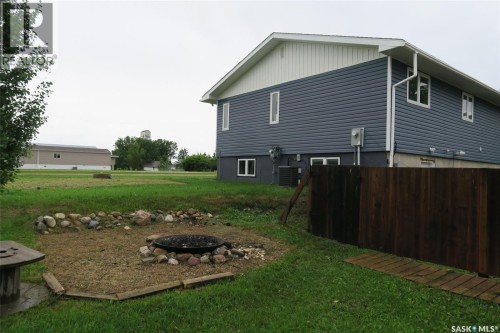 4 Saskatchewan Avenue, Tuxford, SK 
