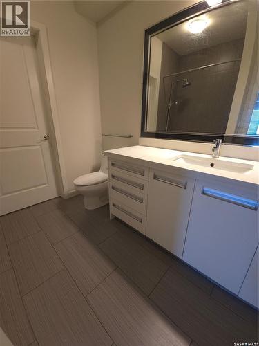 1610 1015 Patrick Crescent, Saskatoon, SK - Indoor Photo Showing Bathroom