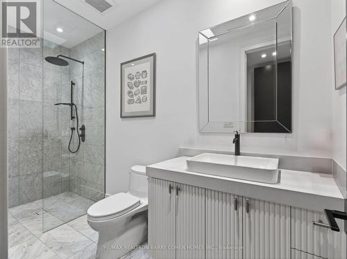 4 Forest Wood, Toronto, ON 