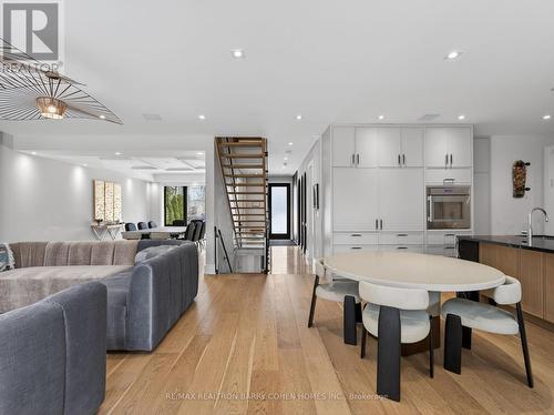 4 Forest Wood, Toronto, ON 