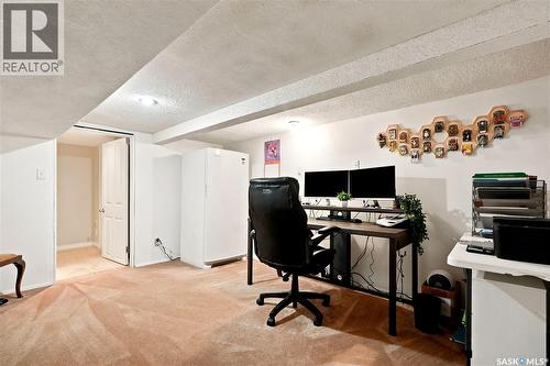 306 Nokomis Place, Saskatoon, SK 
