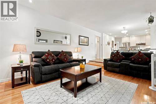 306 Nokomis Place, Saskatoon, SK 