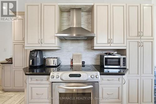 1585 Coram Crescent, Mississauga, ON 