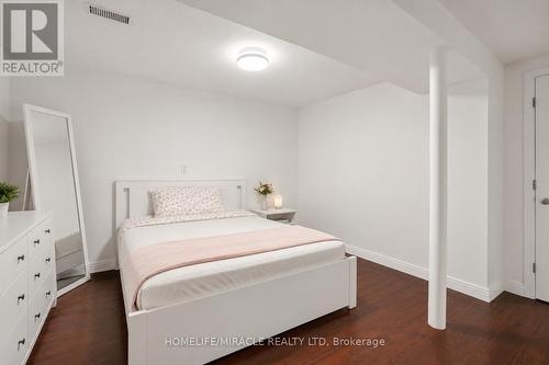 1585 Coram Crescent, Mississauga, ON 