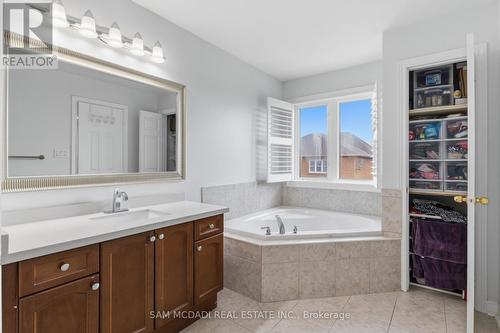 5604 Doctor Peddle Crescent, Mississauga, ON 