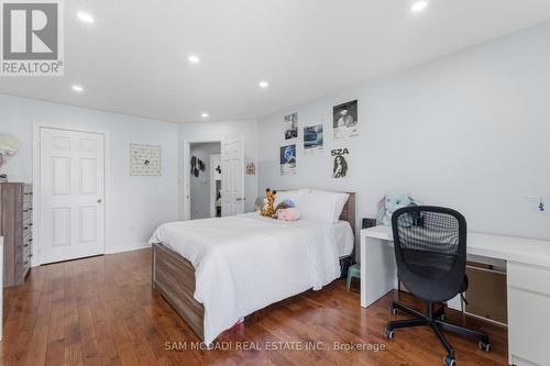 5604 Doctor Peddle Crescent, Mississauga, ON 