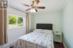 second bedroom - 