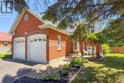 1692 EDENWOOD DRIVE  Oshawa (Samac), ON L1G 7Y5