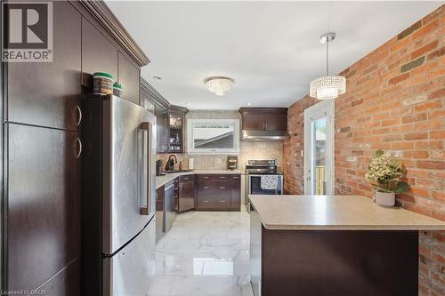 33 Debora Drive, Grimsby, ON 
