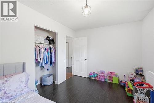 33 Debora Drive, Grimsby, ON 