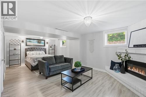 33 Debora Drive, Grimsby, ON 