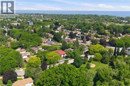 33 Debora Drive, Grimsby, ON 