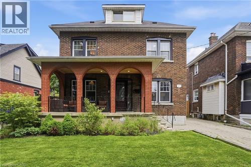 17 TUXEDO Avenue S  Hamilton, ON L8K 2R7