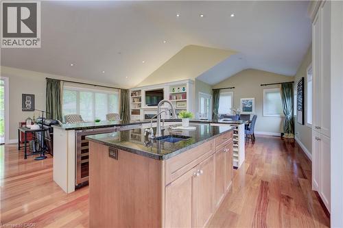 Island with bar sink - 200 Macdonald Place, Waterloo, ON 