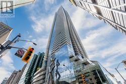 3701 - 1 BLOOR STREET E  Toronto, ON M4W 0A8