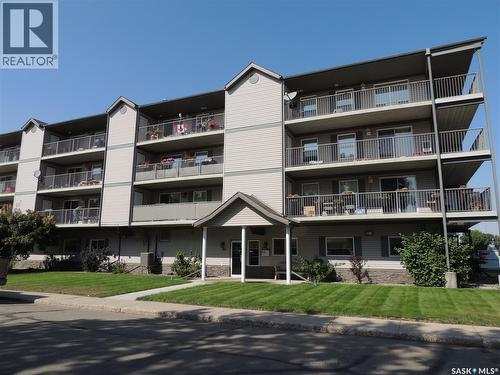 201 701 Henry STREET  Estevan, SK S4A 2B7